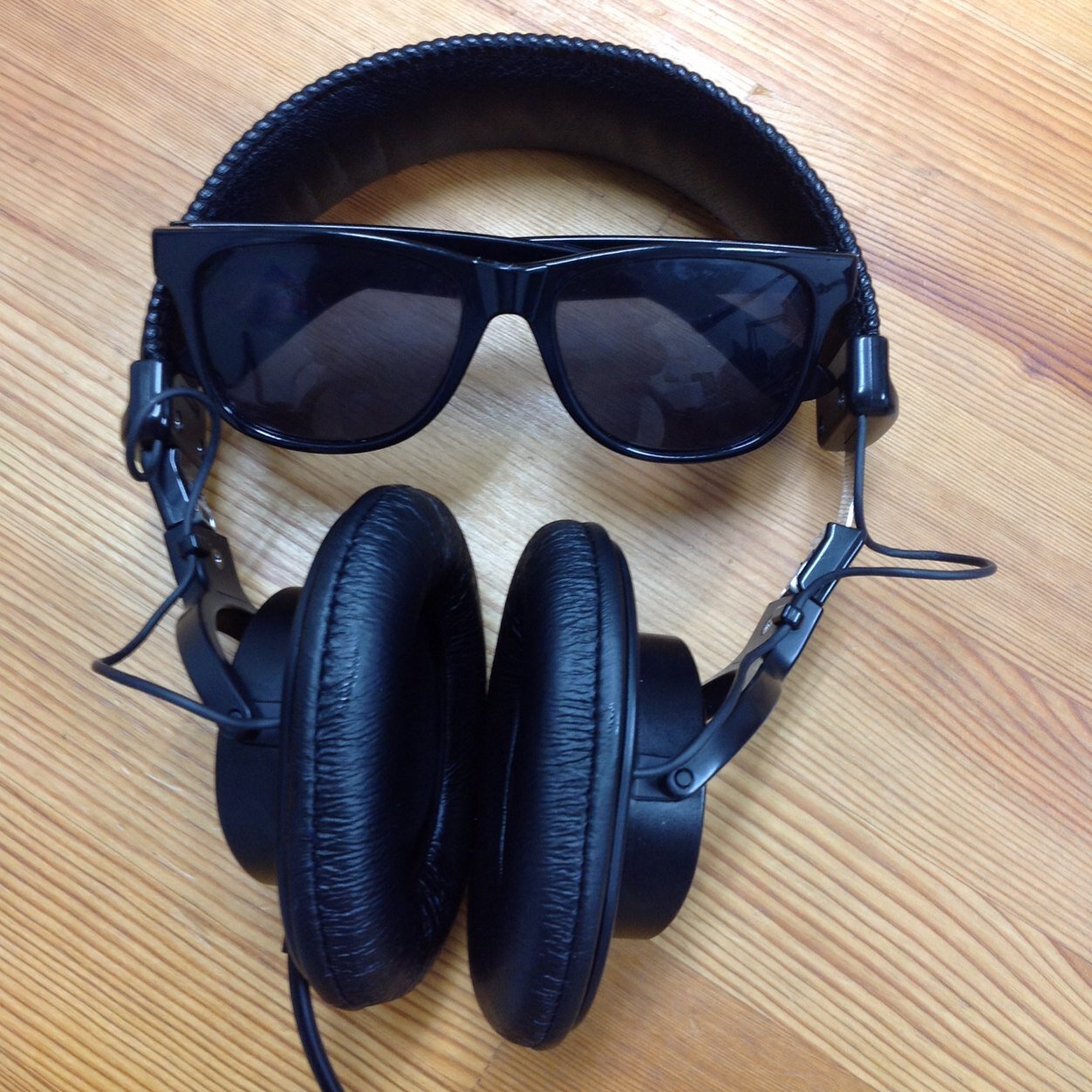 radioshow767's profile picture. 「白井崇陽Radio Show～Hop Step Jump～」番組公式ツイッター  毎週火曜日21:30～22:00（再放送：毎週木曜日11:30～12:00）  クローバーラジオにて放送中  ハッシュタグ：#hop775  アプリhttps://t.co/xRdUKRukPc  https://t.co/5TQZcJhcv4