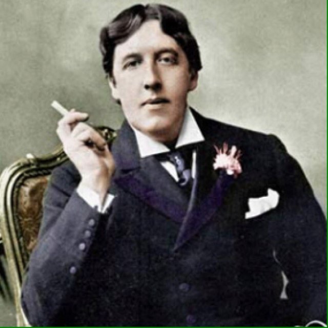Oscar Wilde wise quotes , tweet to inspair .