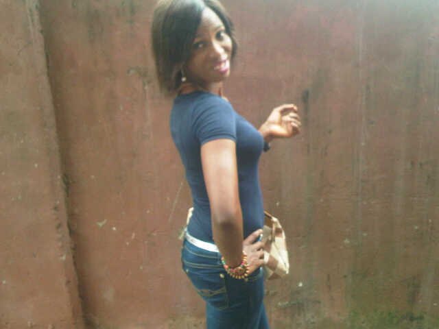 I love travelin a lot, love meeting people, love cookin and I watching movie, A̶̲̥̅♏ a God fairin person and I love looking good