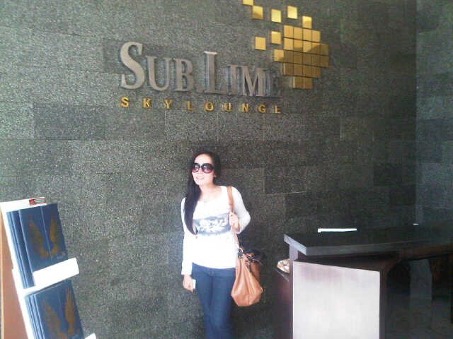 lelyromauli's profile picture. 