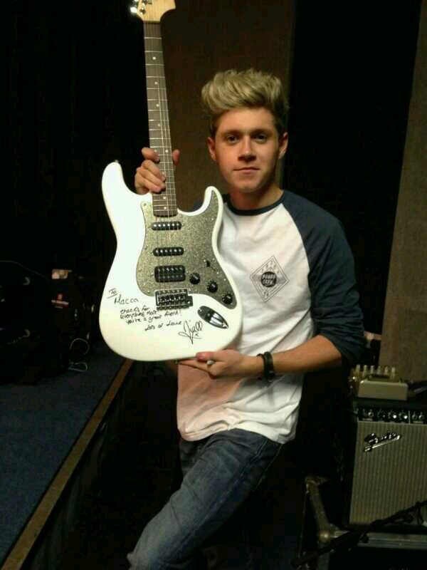 This is my account for fans ! i will follow you guys from here ! love you all ! x