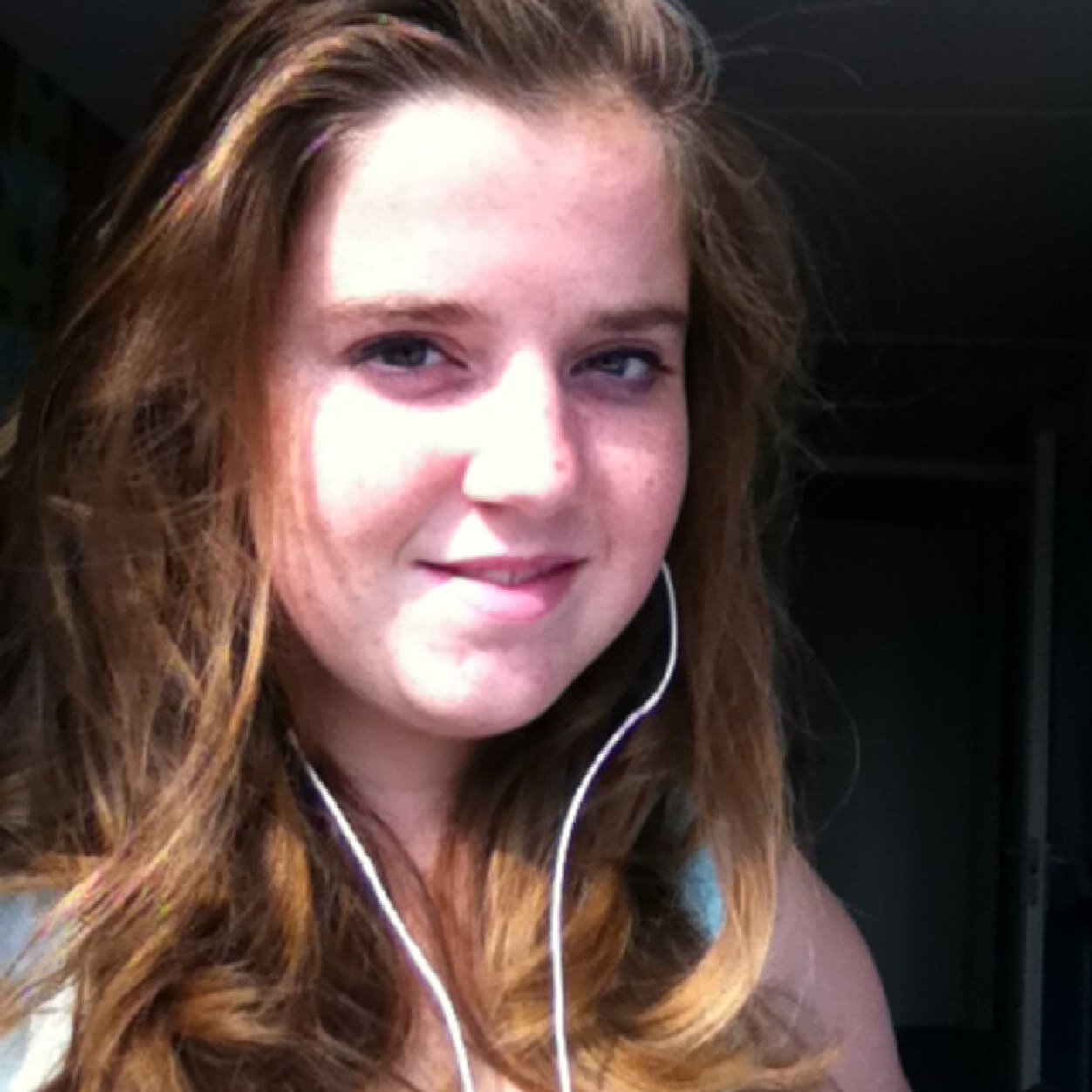 never be someone you don't want to be..... just be yourself! Heeeeeeeeey poeperd het is gezellig en i love uu x❤️