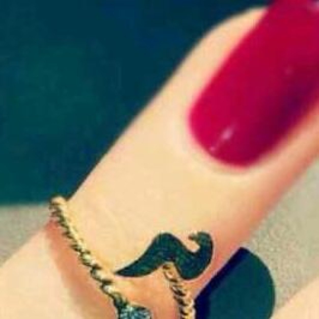 shathauuu's profile picture. 