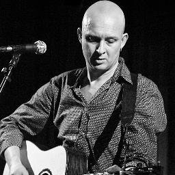 Ramble on Tuesday @ Café Trianon, Nijmegen & Ramble on @ Kargadoor, Utrecht: the most intimate singer songwriter concerts in the cutest little venue in town