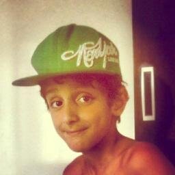 Não cruze os braços diante de uma dificuldade pois o maior homem do mundo morreu de braços abertos!! Ousado e filho de Deus.