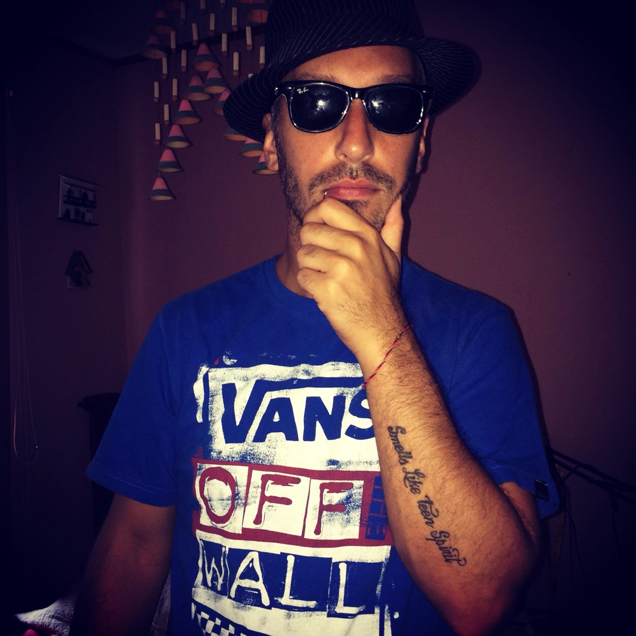 Matero, un poco nerd, tatuado, y soy hincha de Huracan.