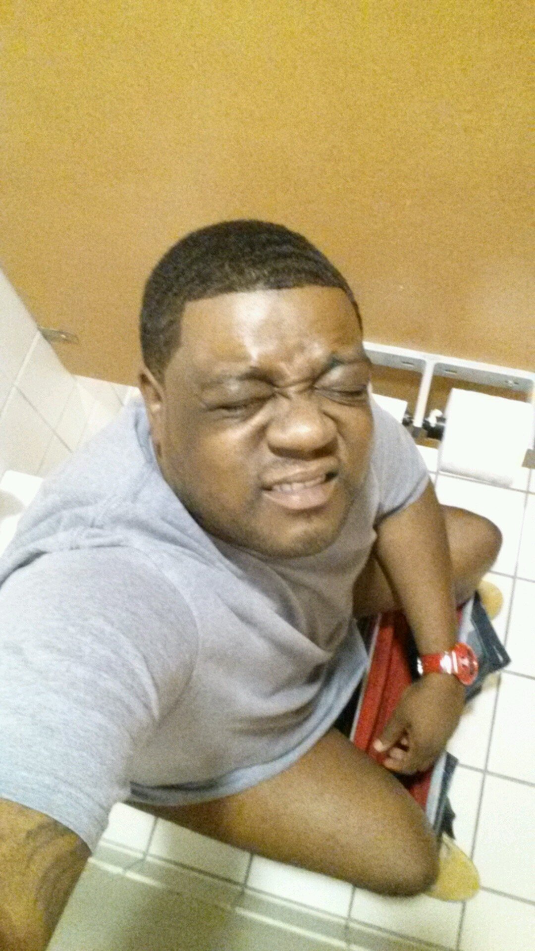 DOTCOM34's profile picture. #FATFLYBOY #COXRADIO #COXMEDIA Producer for WSB 95.5 FM/KISS FM 104.1 I'm the Supa-Manager to @Billy_Stiffler & @IAmCountryFly