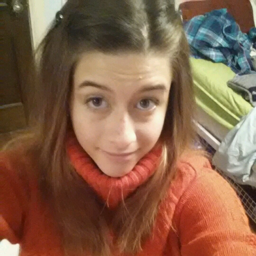 My old Twitter got deleted.  Idk.  My name is Samie and I'm a 21 year old sapiosexual supergeek.