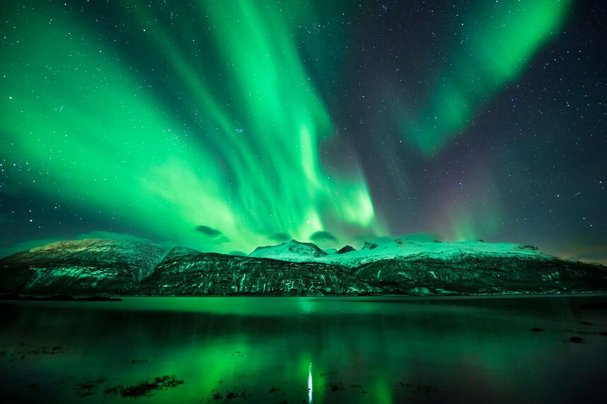 The aurora which is desperately trying to reach Edinburgh and shine on you lovely folks