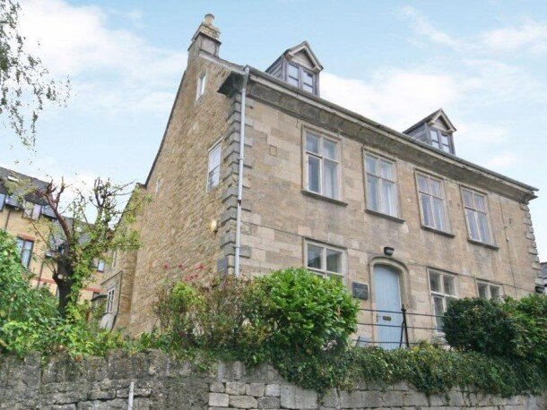 Holistic Therapy Rooms for hire in the heart of Stroud. http://t.co/i0epVSezAk