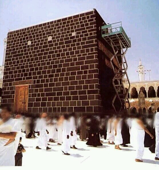 ‏‏‏وماالحياة الدنياإلالعب ولهووللدارالآخرة خيرللذين يتقون أفلاتعقلون