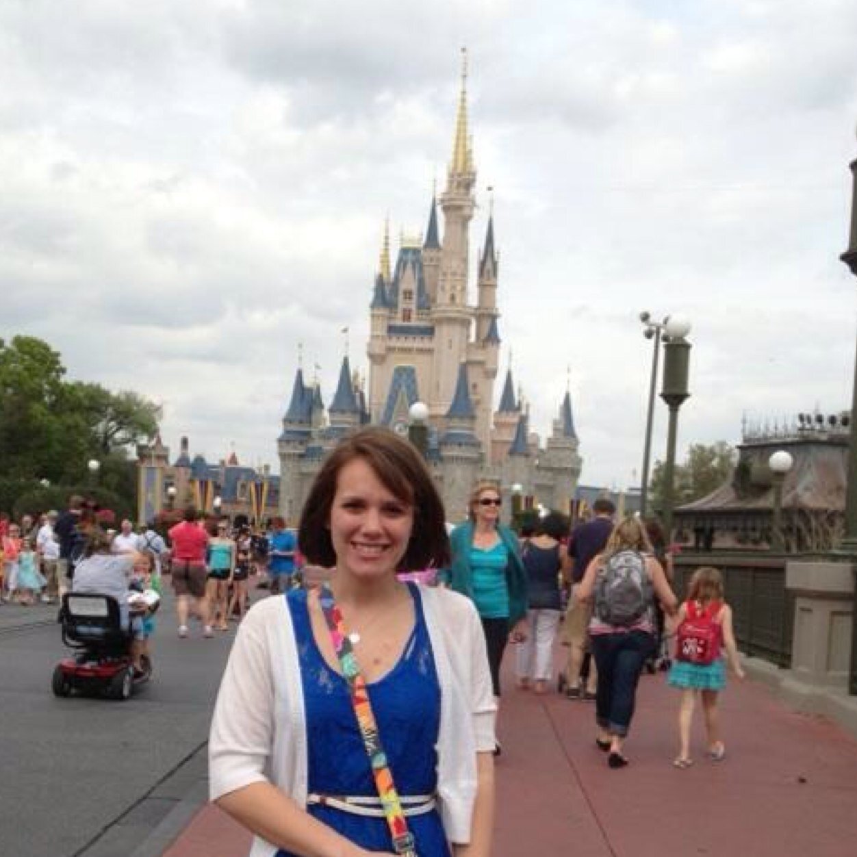 Young Adult Disney blogger, focusing on WDW vacations and bringing the love of Disney into 20-something life.
http://t.co/RhF70llsfn