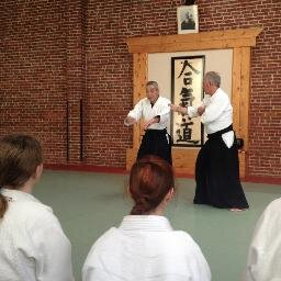 Aikikai Hombu Dojo affiliated and dedicated to the practice of Hiroshi Kato Sensei's Aikido. 
Tweets by #uchideshi.