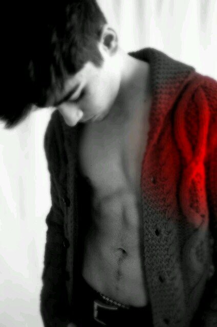 -Se a vida fosse facil, eu ja tinha dado uns beijo nela *^*