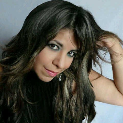 Disenadora capilar, make up vanguardista, asesora de imagen,colorimetrista pivot point esta es mi pasion