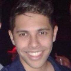 Amo música eletrônica, Ser DJ (hobby), futebol, Grêmio e viver feliz assim.