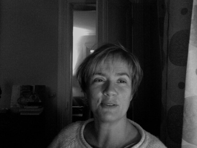 artiste peintre, cathobénévole : photo, kt, community manager...