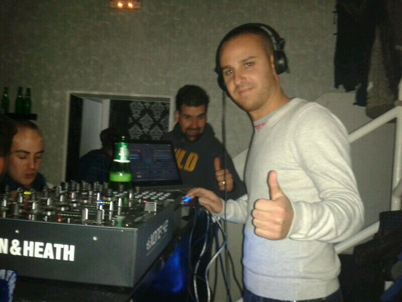 gelillonet's profile picture. 