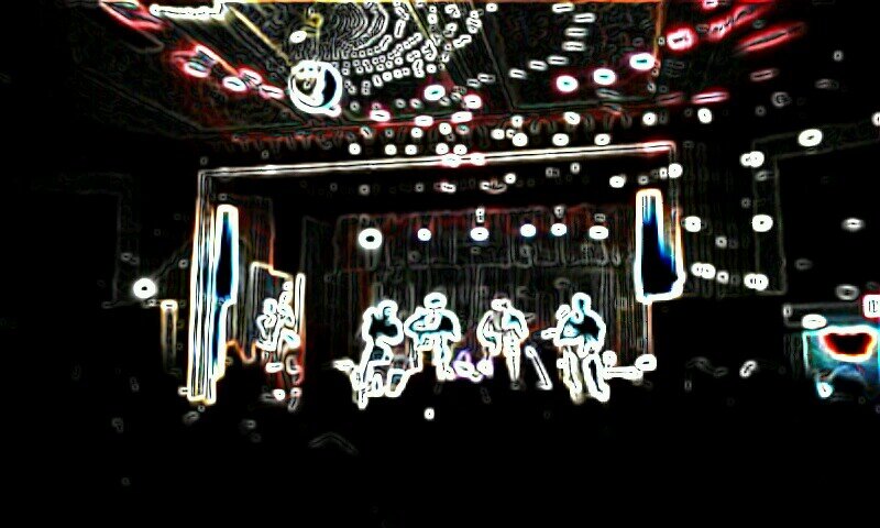 JulieFutz's profile picture. Support Live Music