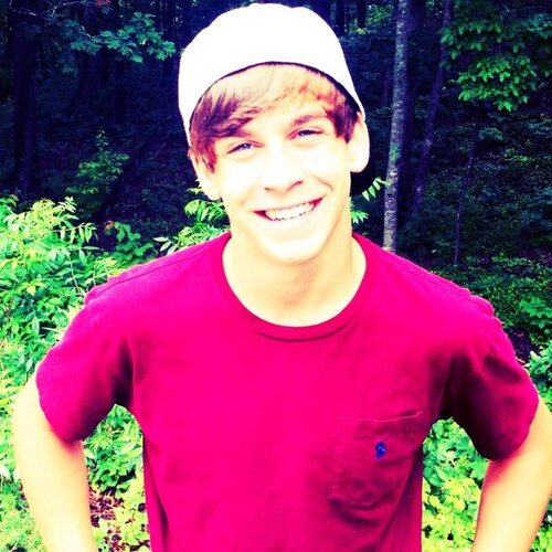Hi, wanna know about me.. follow me
