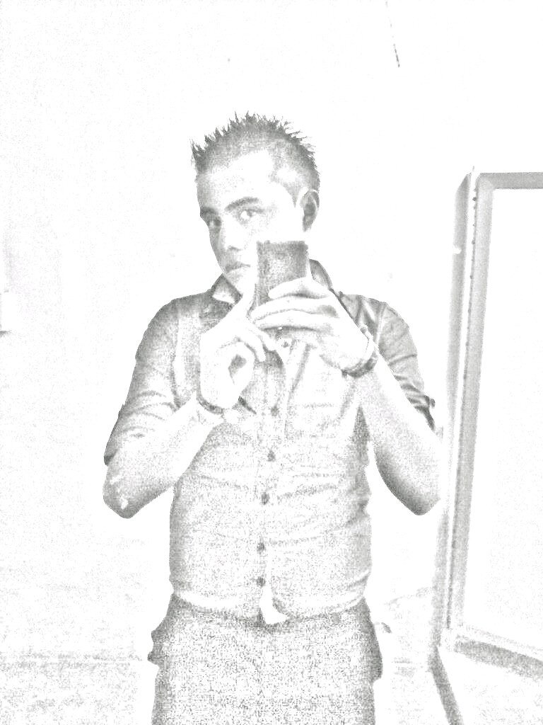 aloalb09's profile picture. 