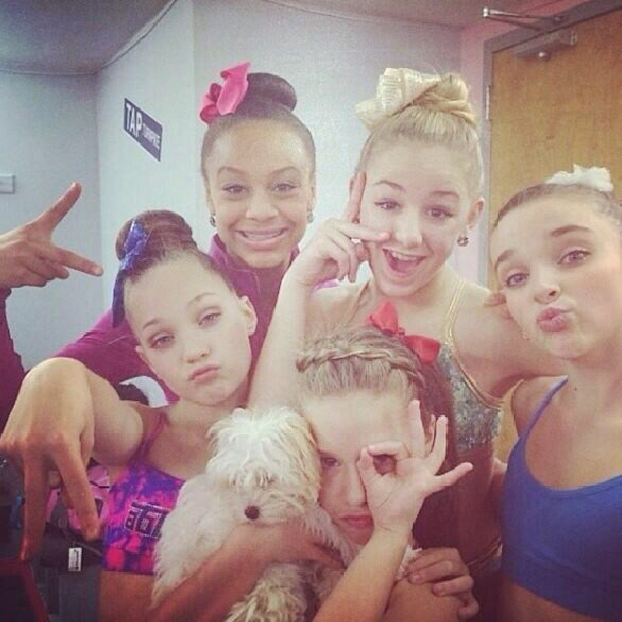maddie_inspires's profile picture. Hi! I love Dance Moms! Btw, I'm lesbian
