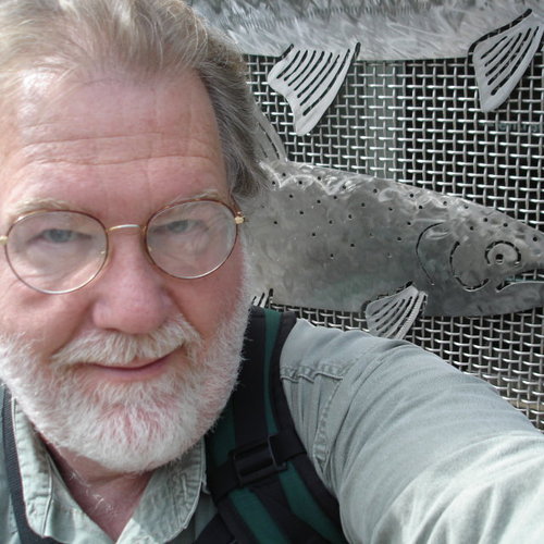 Native Portlander, web coder, photographer, writer, railroad historian, walker, flaneur