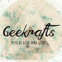 Somos uma loja dedicada ao Design Geek, Nerd e Otaku. Feitas a mão e importadas, sempre procurando o diferencial em nossas peças. Pronta entrega em Salvador