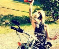 careless_bitch1's profile picture. Haven't gave a fuck since 1992.