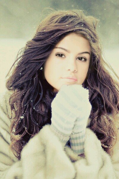 Hey! My name is Stephanie! You know my name not my story...but I'd be happy to share! My over protective brother is @KhionesSon |Single|Demigod|Greek|