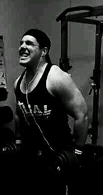 CANT HAVE NO CHICKEN LEGS!!