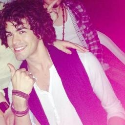 Fã do SAM ALVES desde 14/10/2013 quando ele tinha apenas 26.753 curtida no Facebook e 3.499 Seguidores...