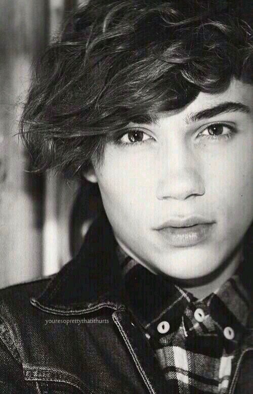 free follow❤ your idol loves you❤           @UnionJ4Ever_                                                         https://t.co/Zk55LYzYWa