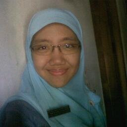 kesan pertama pendiam, setelah saling bersapa akan cerewet, ramah, suka bercanda dan agak lemot lola gitu tp lucu hehe ^^                Intensive Care Nursing