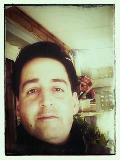 jiennense de pura cepa,44años de vivir la vida muy deprisa ,mis dos equipos-Reak Jaén y At.Madrid.Vive la vida sin perjudicar a nadie.