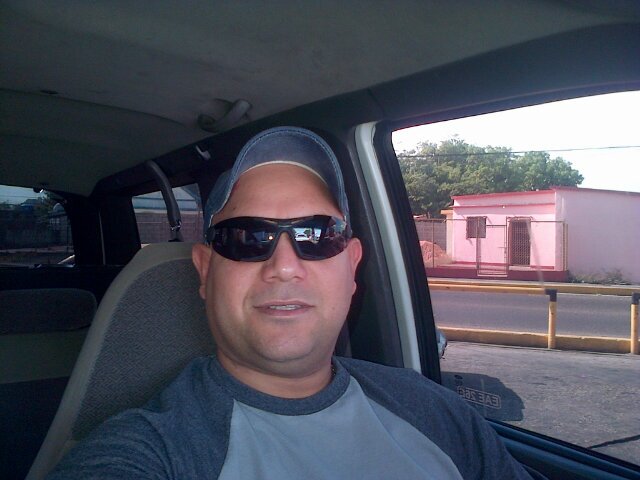 johnnyEnrrique1's profile picture. 