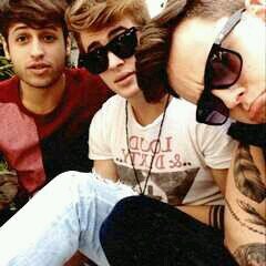 flysonaoebrega's profile picture. 2/3    Fly é pop , Fly é pop rock, fly só não é brega mas é Fly s2