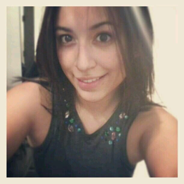 aseex3's profile picture. bird's the word.