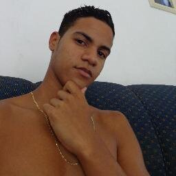 O fantástico da vida é estar com alguém que sabe fazer de um pequeno instante um grande momento!!! @Uma_Looiira_ 3  !!!