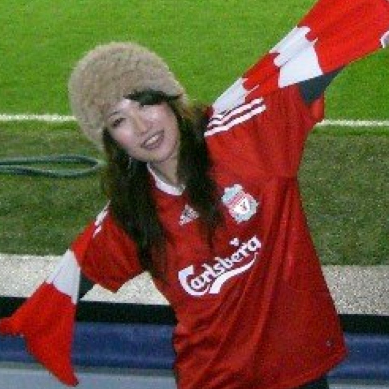 レッズに恋して。That Japanese Red gal. Once a Red, Always a Red. Believer. @LFC Gerrard obsessed.