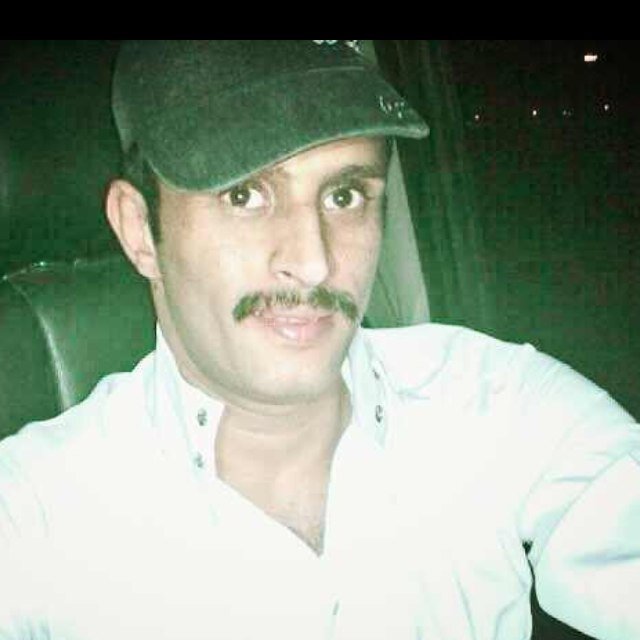 Com1Hmdlavu's profile picture. 