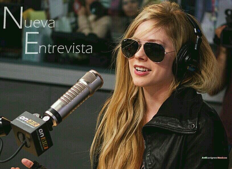 Helloo ~ My name is Avril Lavigne ! รู้จักฉันรึเปล่า? ฟอลมาสิ แล้วจะหลงในความสวยยย #BotTH  ( Real : @AvrilLavigne ) Let me go!! |m|