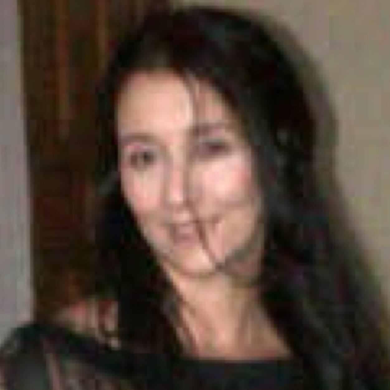 beamiranda15's profile picture. Mujer, Mamá de Bea. Amiga, Creyente.
Convencida que el amor transforma y que la felicidad esta en nuestra capacidad de Dar y Agradecer.
+Amor X Favor