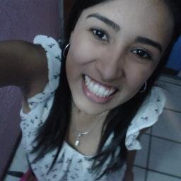Apasionada por el cine, la música, la lectura y el aprendizaje. Enamorada de la vida. De aquí, al infinito y más allá!