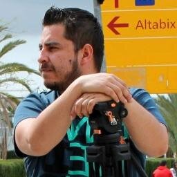 Escritor y periodista. Apasionado por lo más oscuro de lo escabroso. Cronista constante. Buena gente.