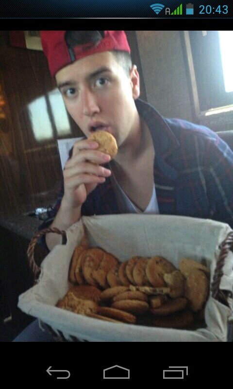 fan BTR !!! please follow me )!!!!!!!
