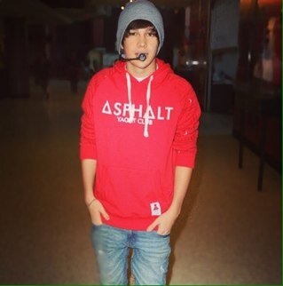 ❥Mahomie is what I am, I didn't figure out how to make money with that so I'm in school.❥❥❥Austin follows❤️