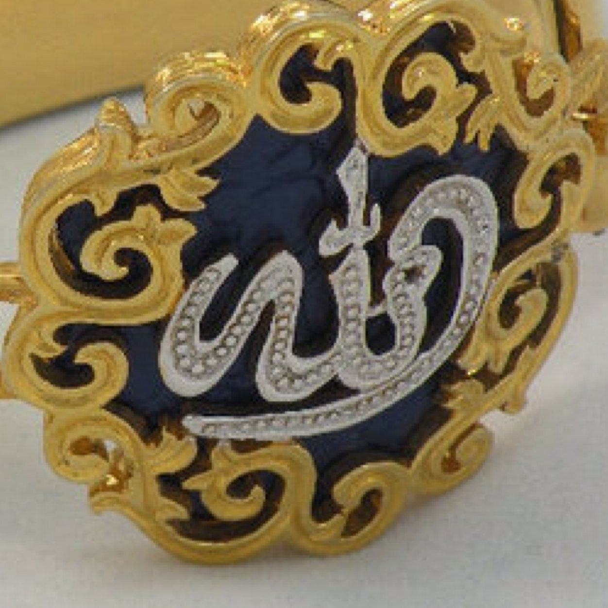 dandooshta's profile picture. 