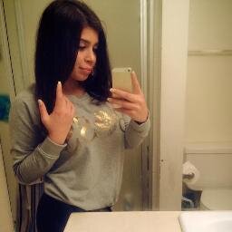 Knows how to have fun, keeps it 100 & loves my baby 3.16.13♡♡
I roll pretty blunts, Stack gorgeous bills & get daily charges because my Beauty kills (;
