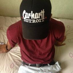 leyestontas's profile picture. Voy despacio dando tiempo a que se acorte entre nosotros el espacio